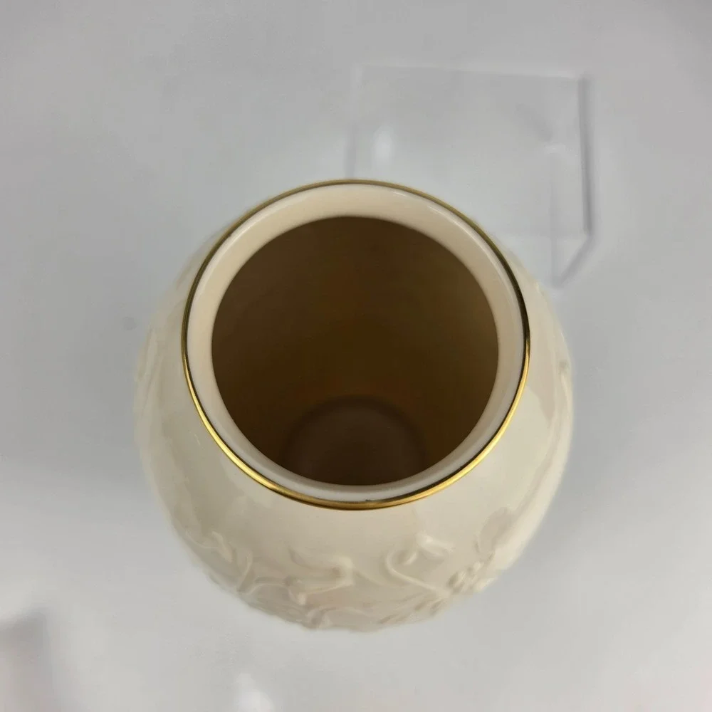 Lenox Centennial 1889-1989‎ Ivory Embossed Floral Vase Gold Trim Made in USA